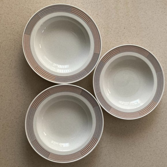 Mikasa Intaglio Tracings Soup Bowls Set of 3 Stoneware Malaysia EUC